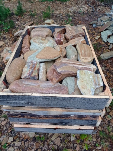 Златолит жёлтый, жёлто-зелёный глыбки и валуны для ланшафтного дизайна купить в Рузе