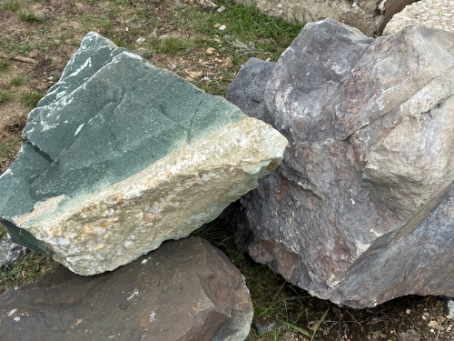 Камни для ландшафтного дизайна зелёные 10-60 килограмм купить в Рузе