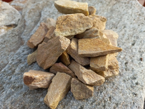 Златолит жёлтый декоративная каменная крошка купить в Рузе