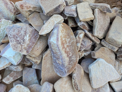 Златолит жёлтый, жёлто-зелёный глыбки и валуны для ланшафтного дизайна купить в Рузе