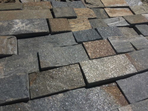 Плитка пилёная златолит Уральский для цоколя, отмостки купить в Рузе