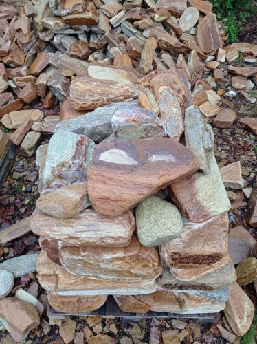 Златолит жёлтый, жёлто-зелёный глыбки и валуны для ланшафтного дизайна купить в Рузе