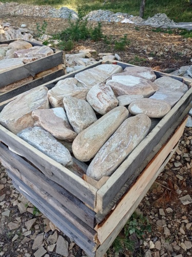 Златолит жёлтый, жёлто-зелёный глыбки и валуны для ланшафтного дизайна купить в Рузе