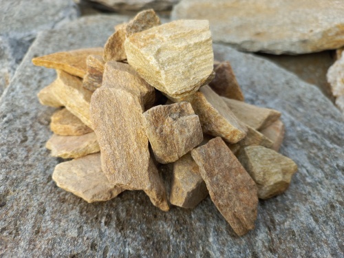 Златолит жёлтый декоративная каменная крошка купить в Рузе