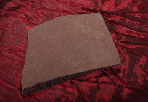 Плитняк лемезит бордовый для цоколя 1,5-2 см купить в Рузе