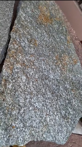 Плитняк златолит серебристый для цоколя, отмостки купить в Рузе