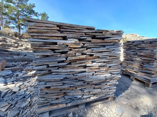 Плитняк златолит серебристый для фасада купить в Рузе