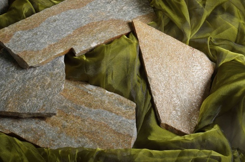 Плитняк златолит Уральский  для фасада купить в Рузе