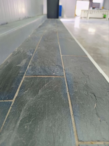 Плитка чёрная из натурального камня фасадная 30 см * 5 см, толщина 7 мм -30 мм купить в Рузе