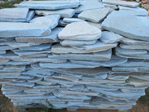 Плитняк златолит зелёный галтованный для цоколя купить в Рузе